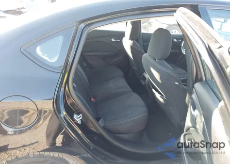 2015 Dodge Dart Sxt z USA, uszkodzony, nr VIN 1C3CDFBB6FD251498